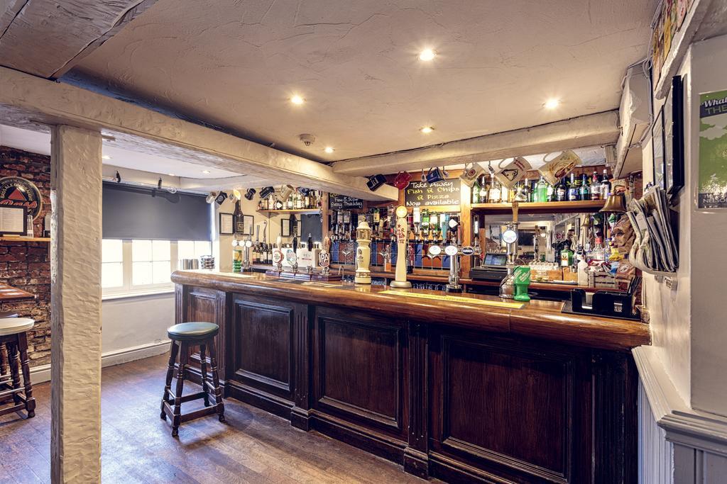 The Lord Nelson Hotel Sutton on Trent Exterior photo